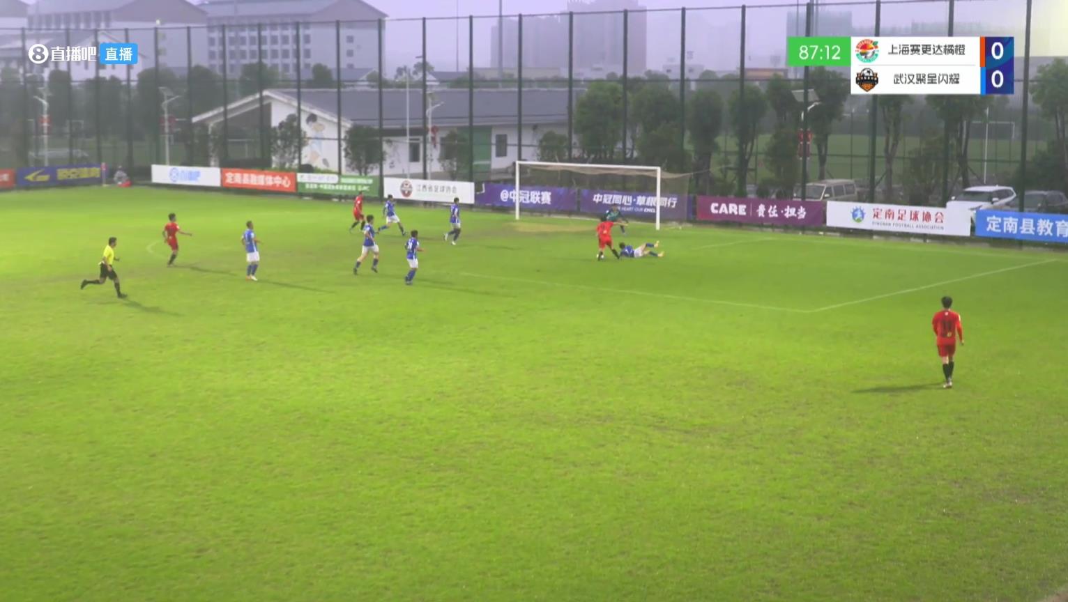 員工瘋狂助攻老板！58歲老板朱駿中冠替補完成絕殺