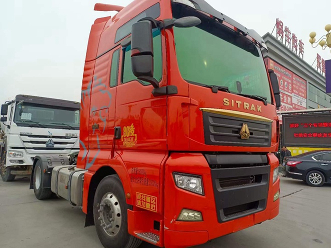 單驅汕德卡G7 540馬力牽引車
