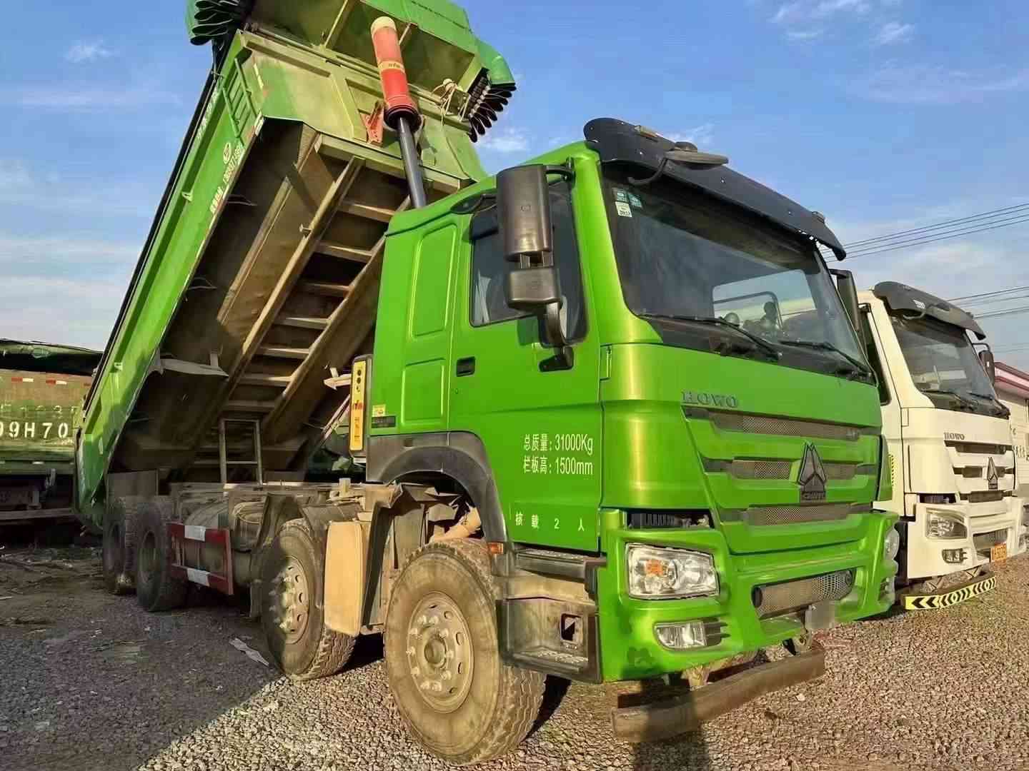 二手渣土車(chē)自卸車(chē)